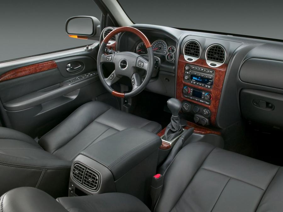  GMC Envoy Denali 2005 года  (фото 11 из 12)